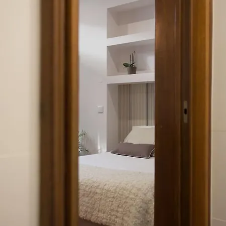 Nidos Accommodation Gaia