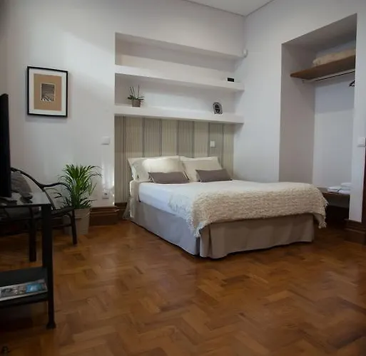 Nidos Accommodation Gaia *